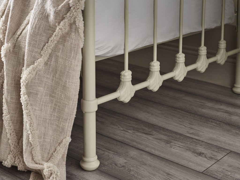 Seraphine Daybed