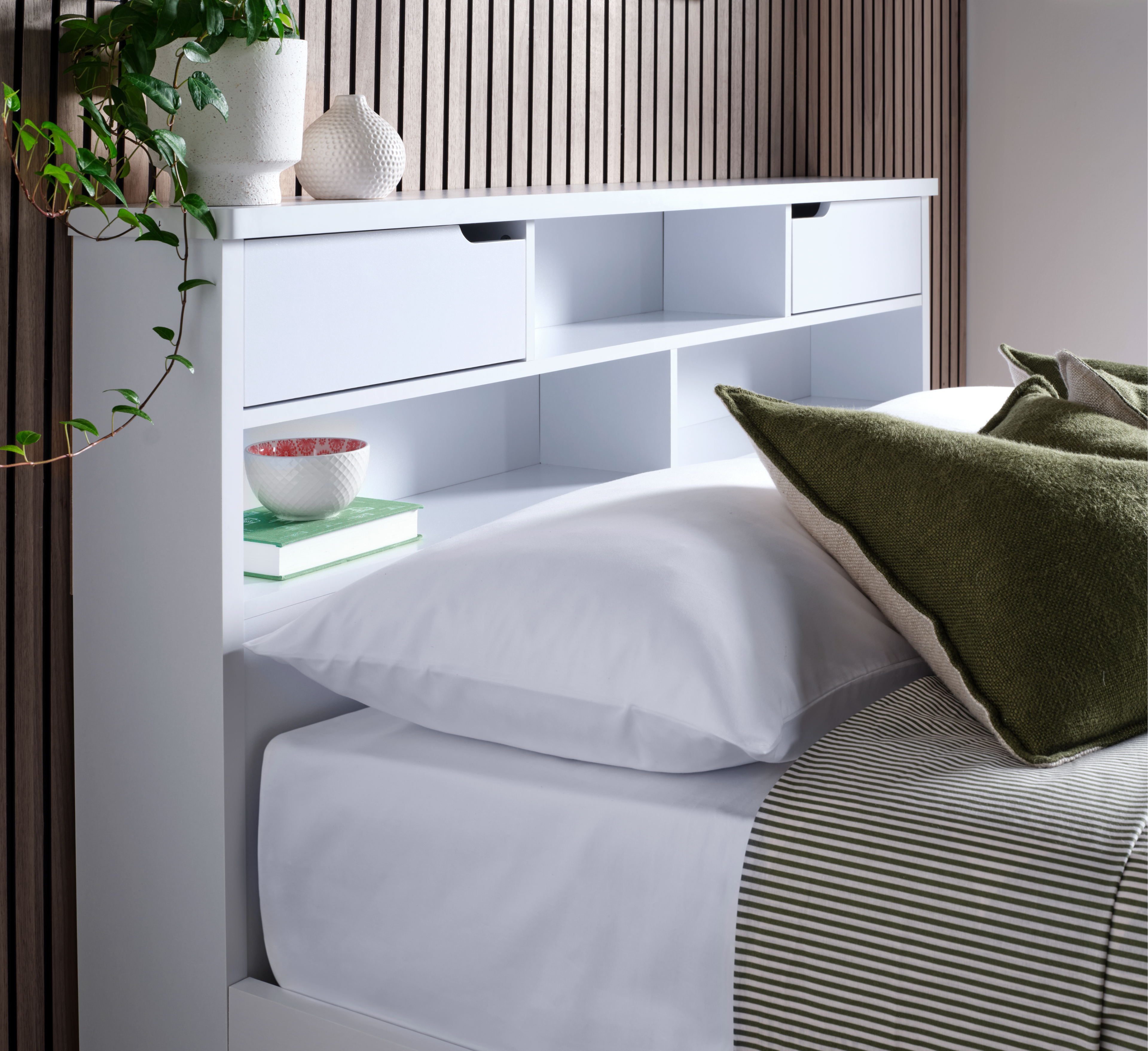 cavendish-wooden-storage-bed