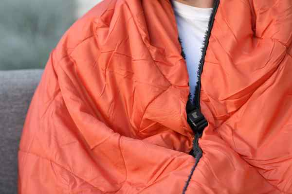 b-blanket-outdoors