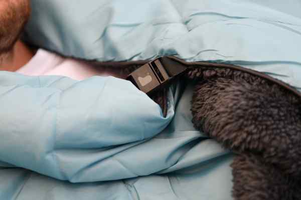 b-blanket-outdoors