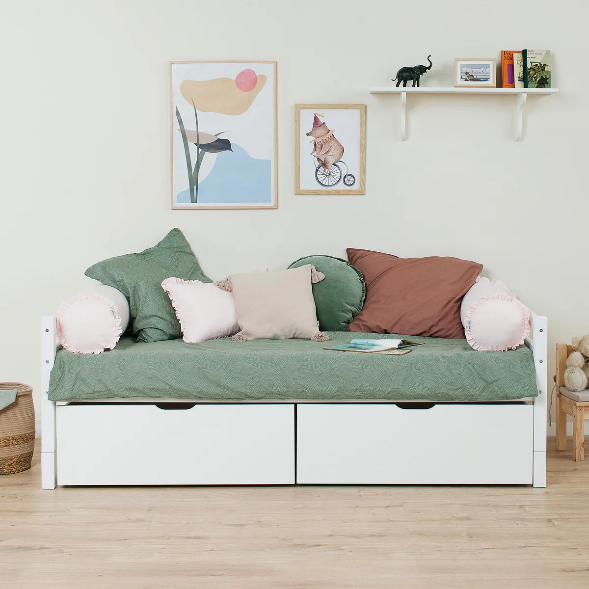 ECO Dream Daybed with Drawers