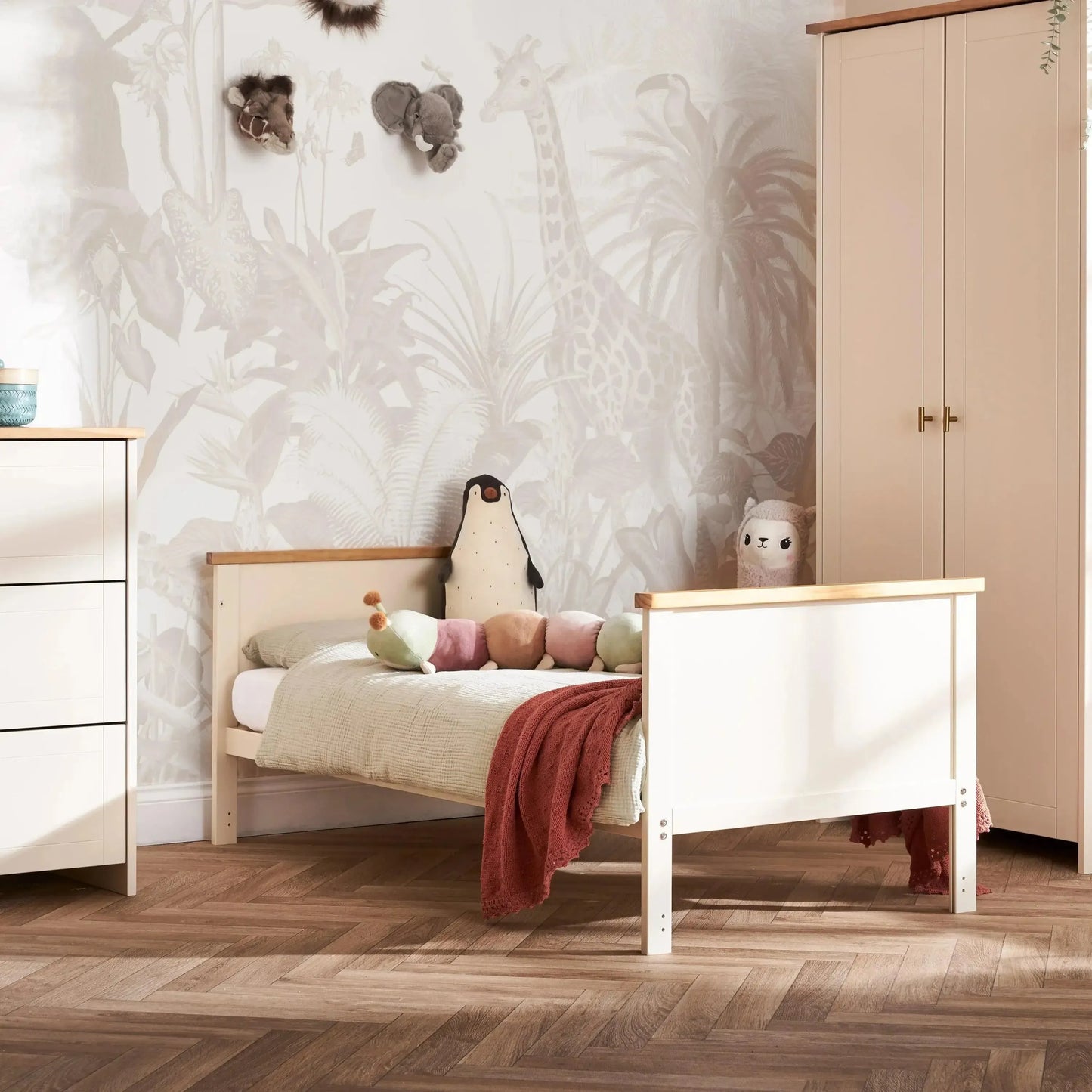 Evie Cot Bed