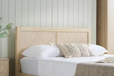 herringford-ottoman-oak-double-bed