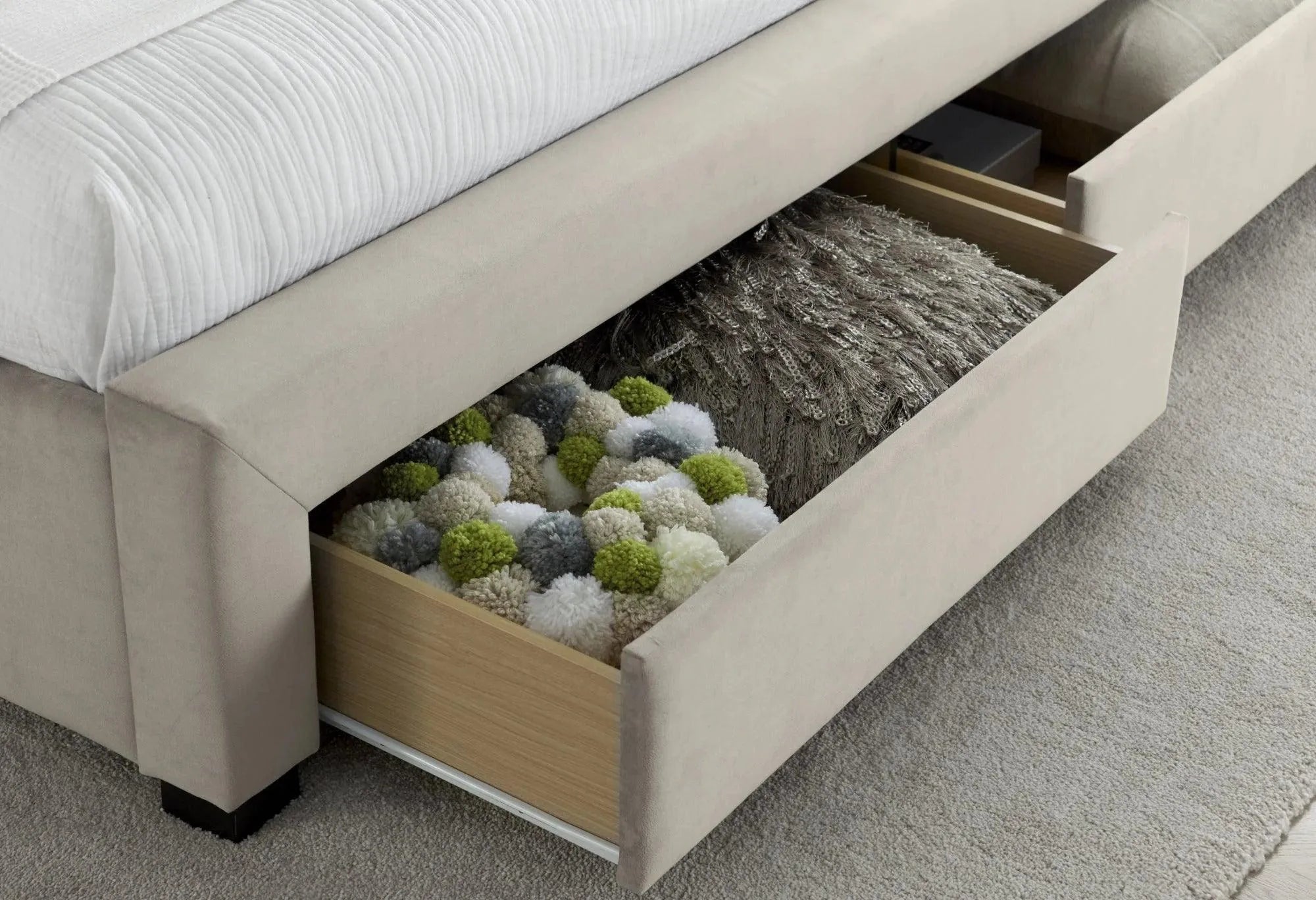 isaac-velvet-divan-bed