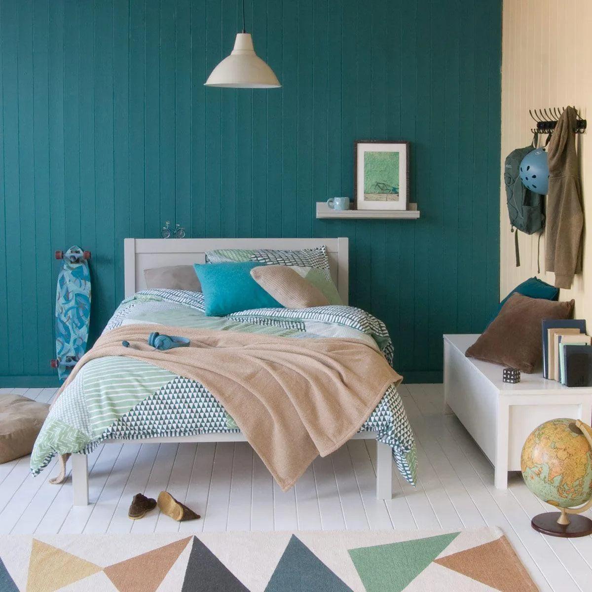 classic-small-double-bed-with-sleepover-trundle