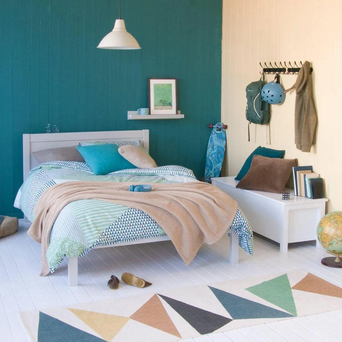 classic-small-double-bed-with-sleepover-trundle