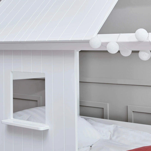 Nordic Playhouse with Roof & Windows