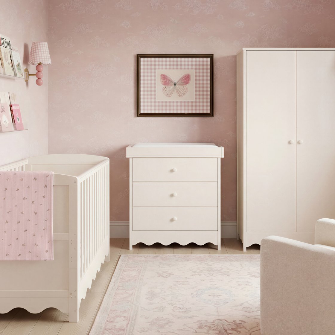 Bramble scalloped changing unit