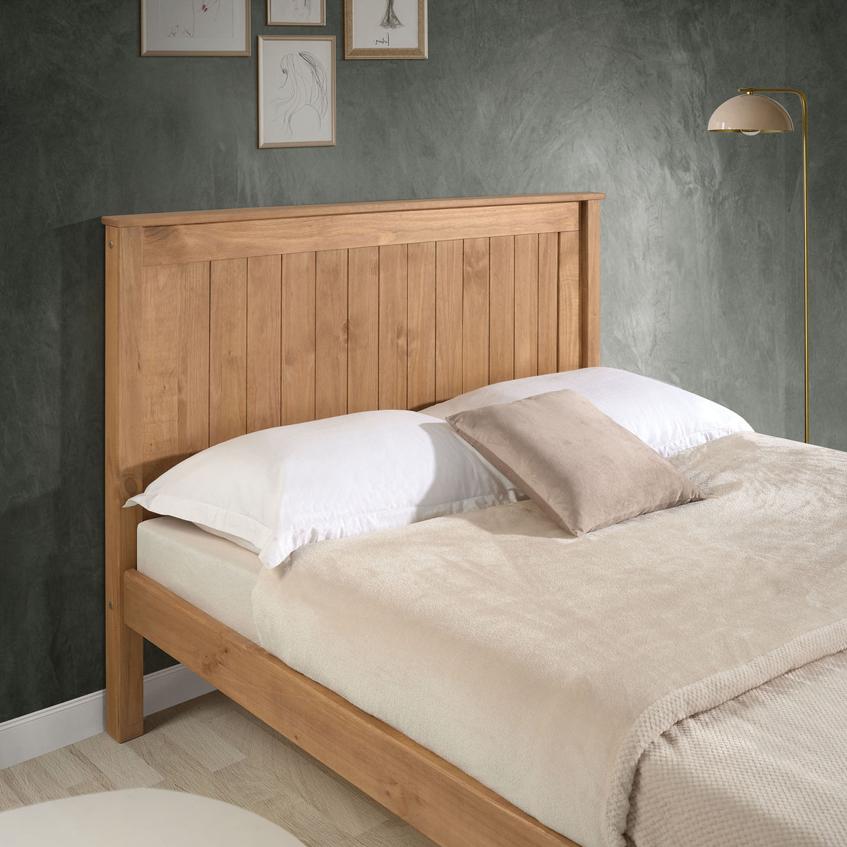 Farncombe Panelled Pine Bed with High Footend in Pine – product view 9