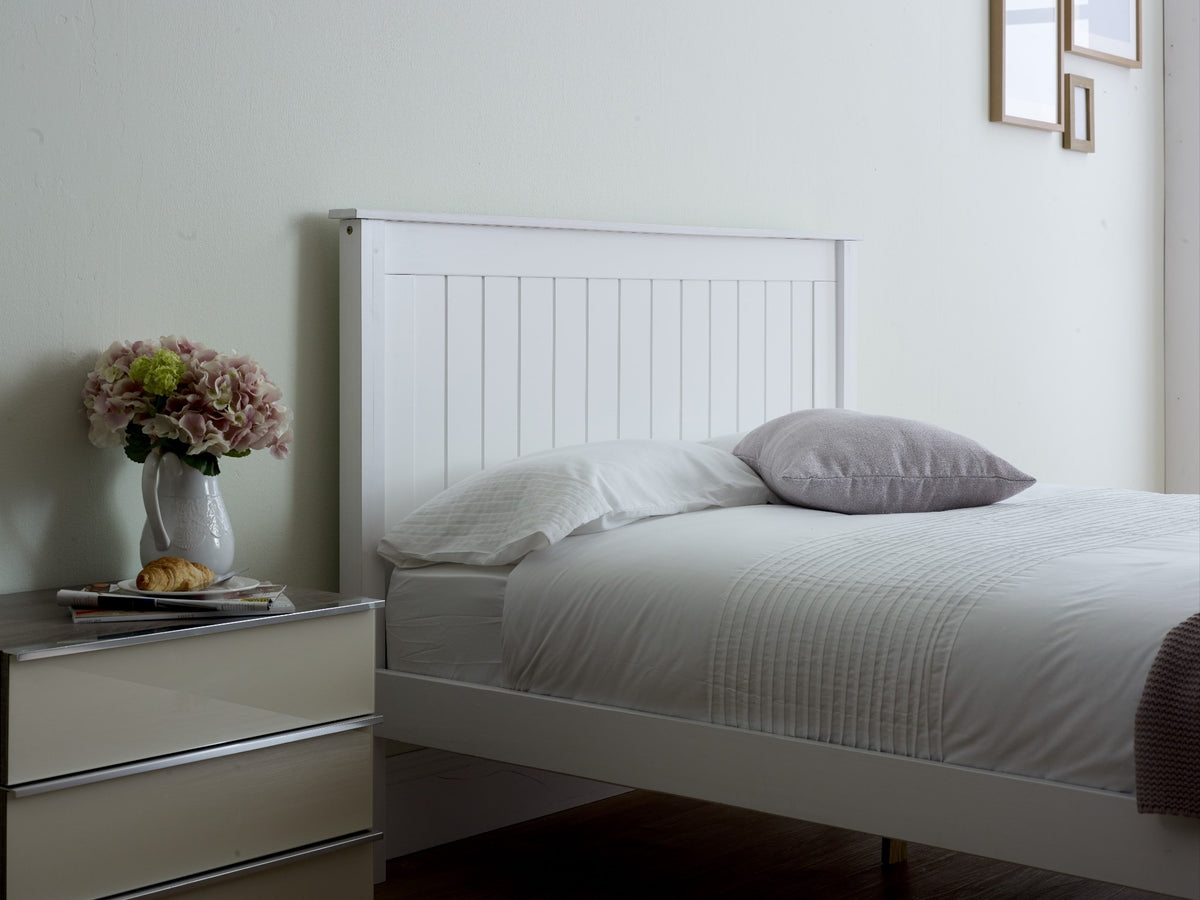 Farncombe Panelled Pine Bed with High Footend in White – product view 15