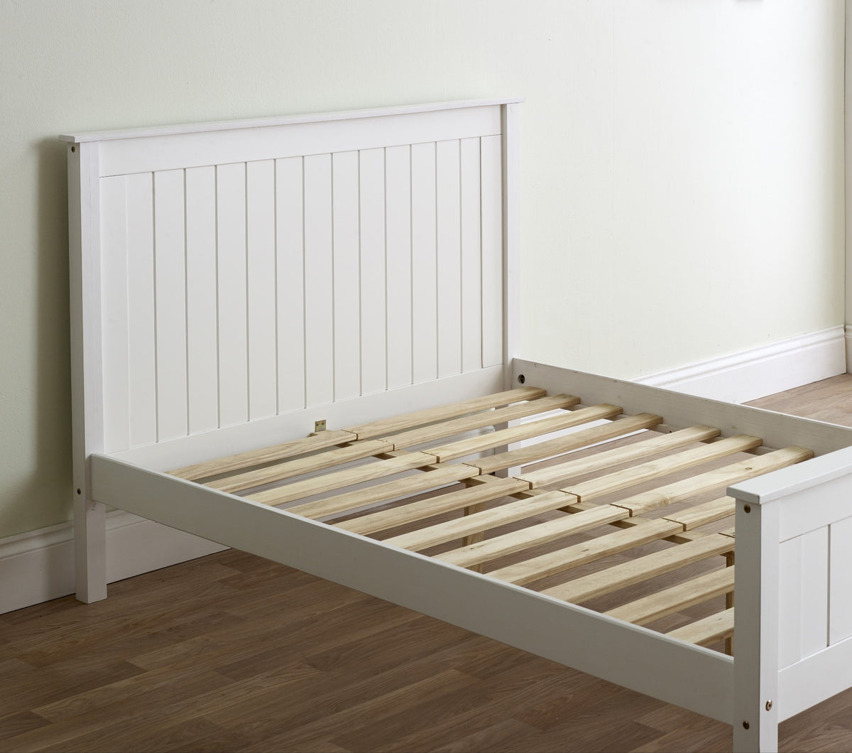 Farncombe Panelled Pine Bed with High Footend in White – product view 17