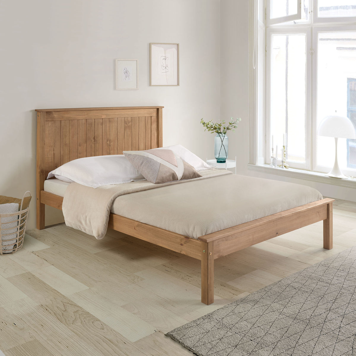 Farncombe Panelled Pine Bed with Low Footend in Pine – product view 9