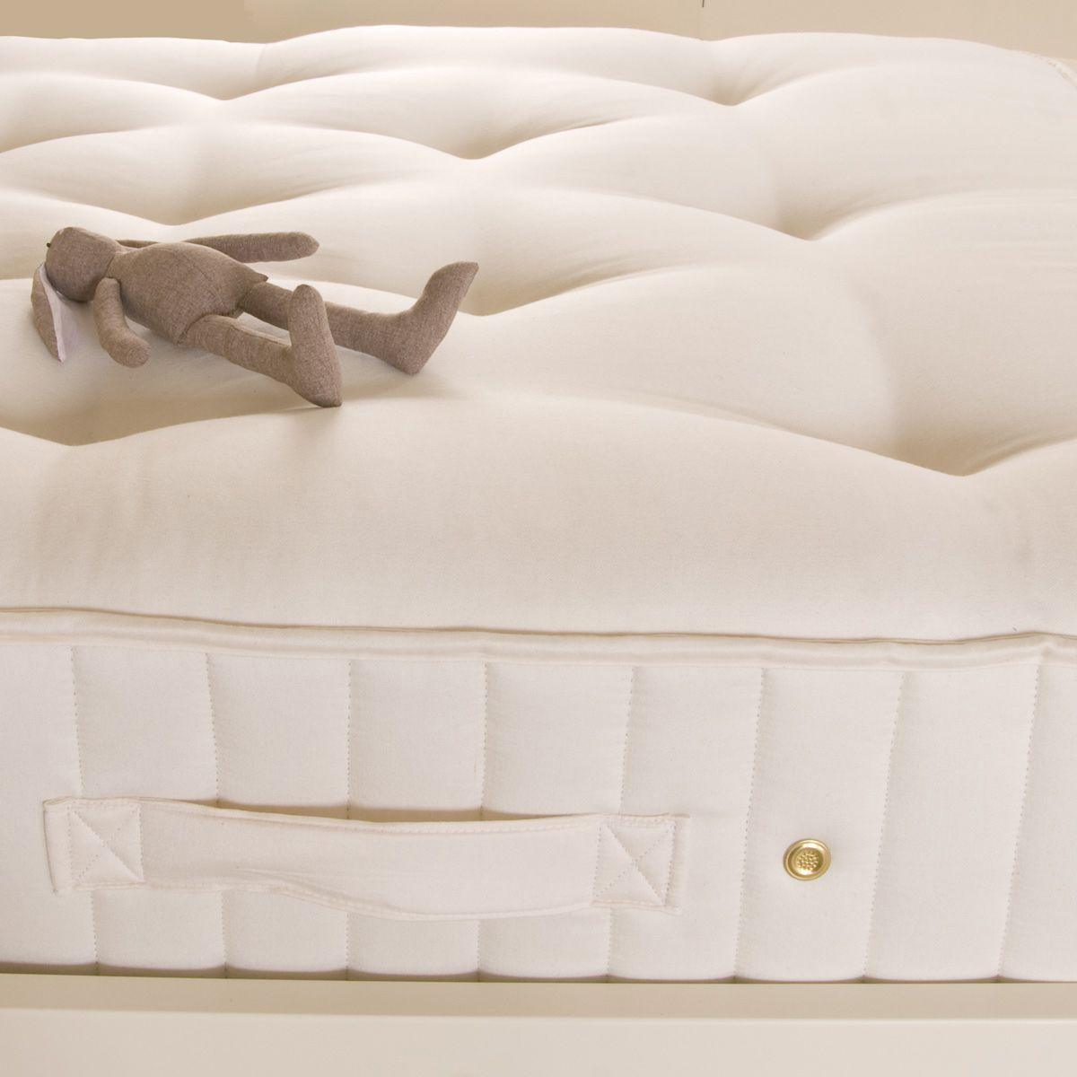 Hand-made Wool Pocket Sprung Small Double Mattress - Millie & Jones