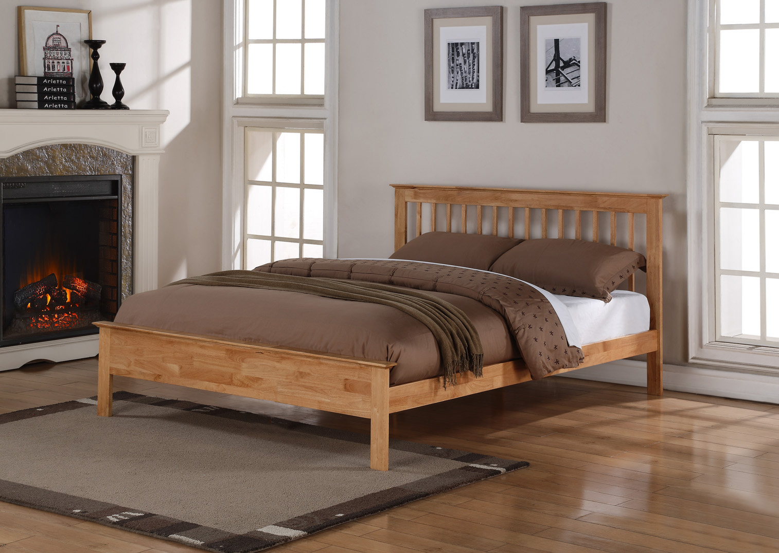 Visala Hardwood Bed