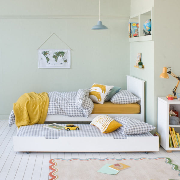 Classic Bed with Sleepover+Storage Trundle
