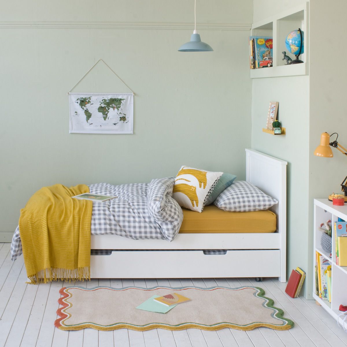 classic-bed-with-sleepover-storage-trundle