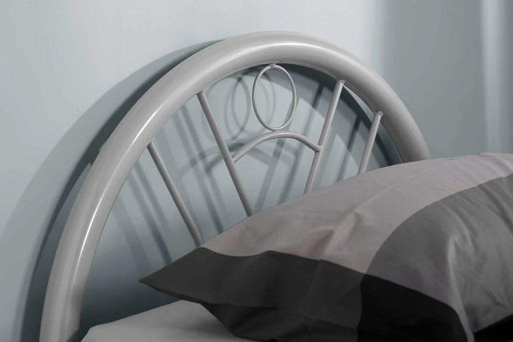 Solo Bed