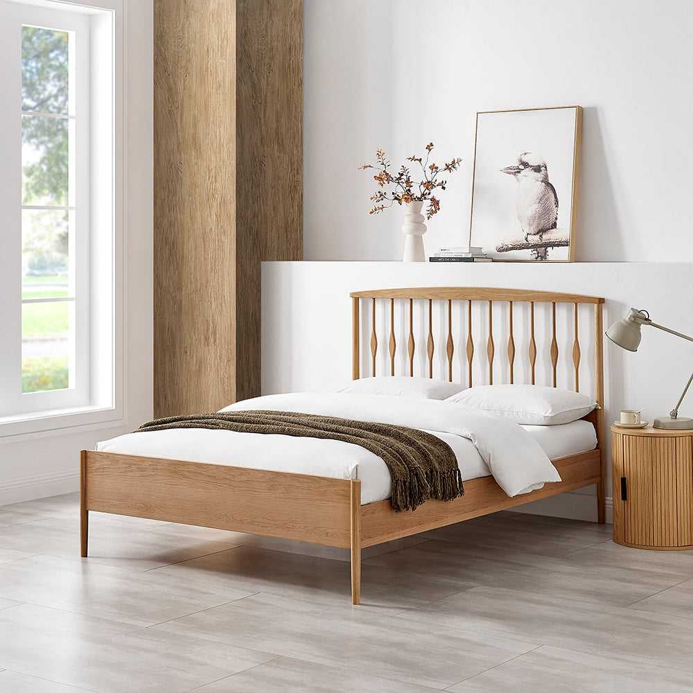 Winchcombe Spindle Oak Bed Frame in Oak – product view 1
