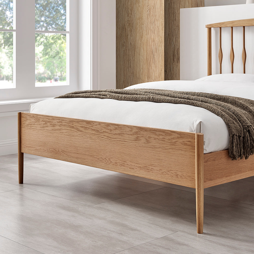 Winchcombe Spindle Oak Bed Frame in Oak – product view 4