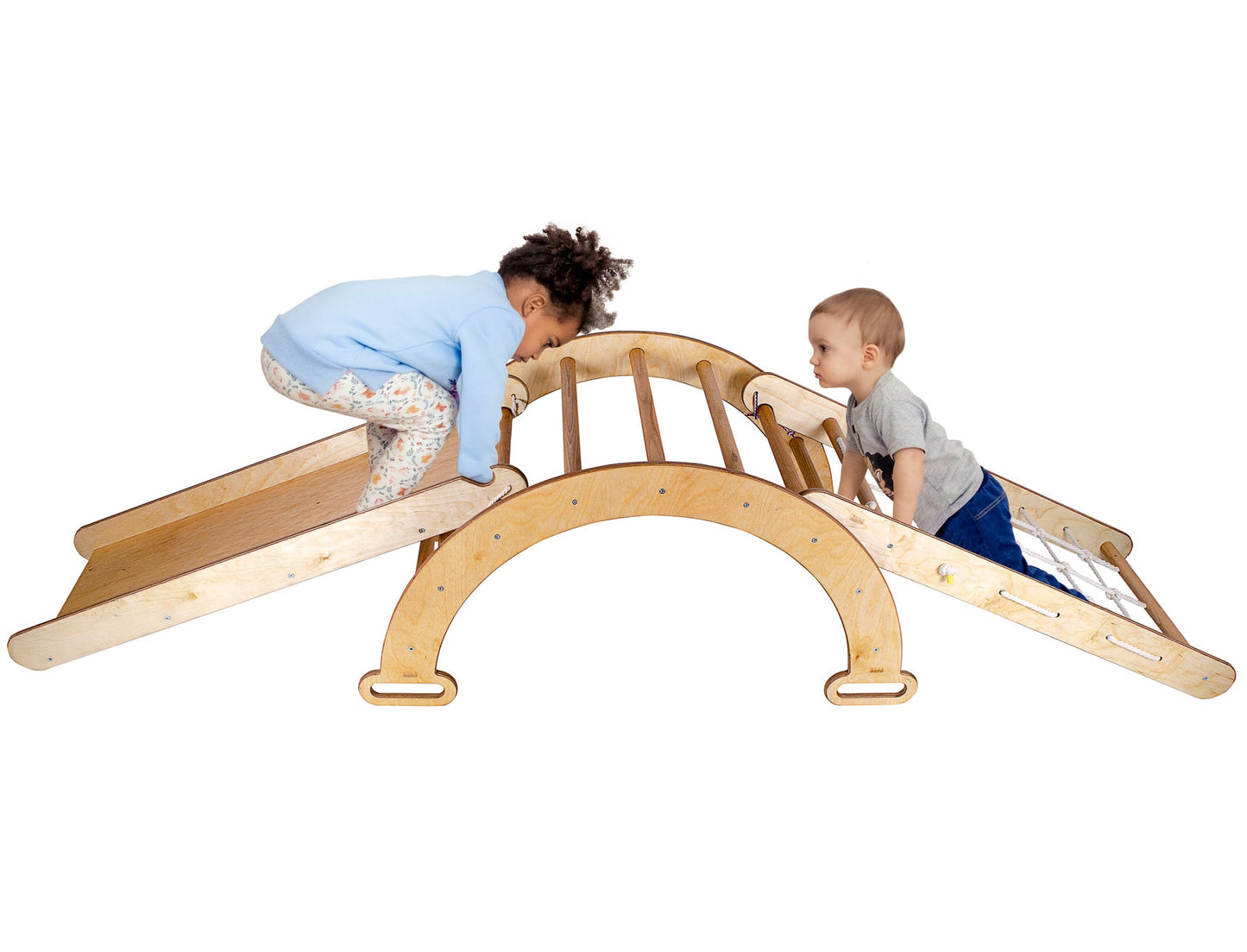 Arch set with ramp slide and climbing net